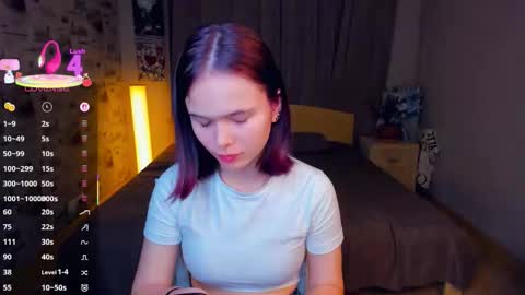 Cozy Lynns room online show from November 2025 08:40:01 AM