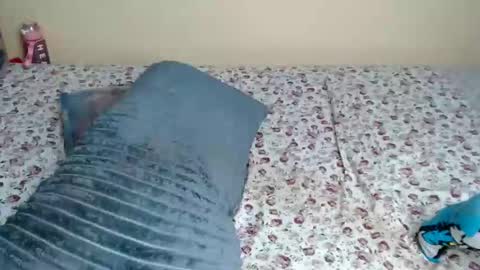 lyenne online show from March 2026 07:42:02 PM