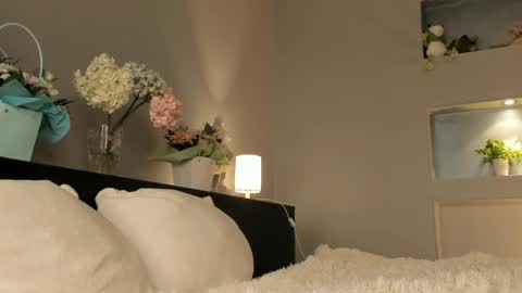 Lola online show from March 2025 06:11:01 PM