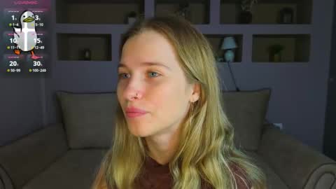 Lynn online show from October 2025 02:59:02 PM