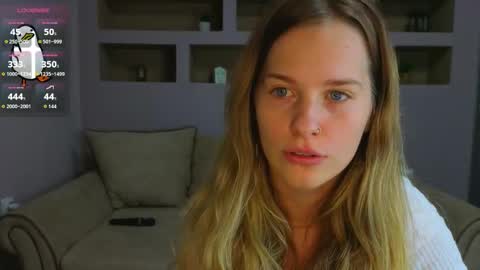 Lynn online show from October 2025 05:24:01 PM