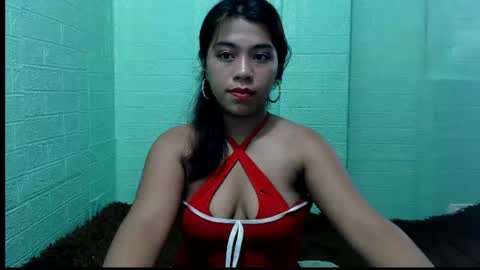 Snapshot of lynskaye2005 chatting on July 2026 12:04:01 AM Lyn online show from July 2026 12:04:01 AM