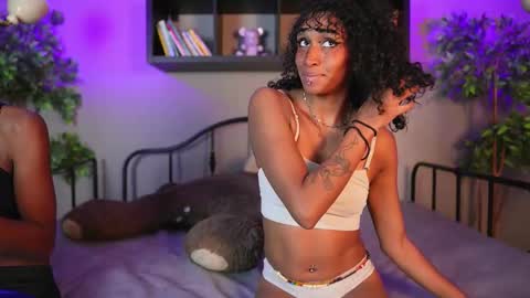 Snapshot of lynx_sun__ chatting on February 2026 08:58:01 PM Lynx and Sun online show from February 2026 08:58:01 PM