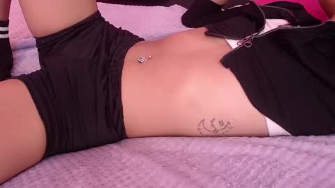 Snapshot of lyra_gh chatting on February 2025 12:30:01 AM LYRA online show from February 2025 12:30:01 AM