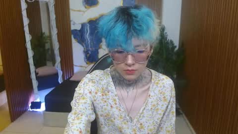 Snapshot of lyra_tay chatting on April 2026 07:15:01 PM lyra_tay online show from April 2026 07:15:01 PM