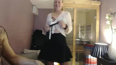 Snapshot of lyssaradivine chatting on November 2025 09:28:01 PM lyssaradivine online show from November 2025 09:28:01 PM