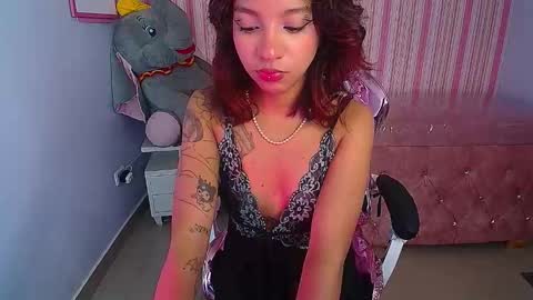Snapshot of lyynn_ch chatting on October 2025 04:48:01 PM Lyn online show from October 2025 04:48:01 PM