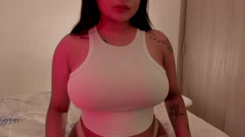 Snapshot of m1emilia chatting on May 2026 02:03:01 PM Emilia online show from May 2026 02:03:01 PM