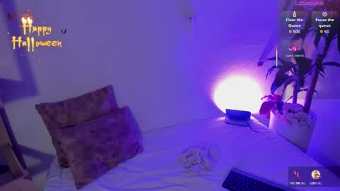 Mila online show from October 2025 12:35:02 AM