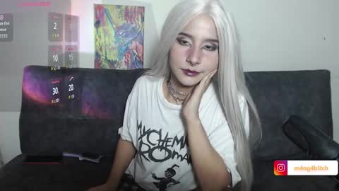 Snapshot of m4ng4b1tch chatting on October 2025 07:29:01 AM m4ng4b1tch online show from October 2025 07:29:01 AM