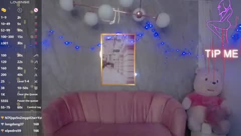 Snapshot of m_eris_s chatting on July 2026 12:47:02 AM Eris online show from July 2026 12:47:02 AM