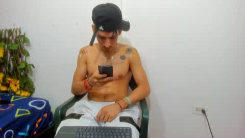 Snapshot of maaster420 chatting on January 2025 04:15:01 PM itgram pezlo josue online show from January 2025 04:15:01 PM