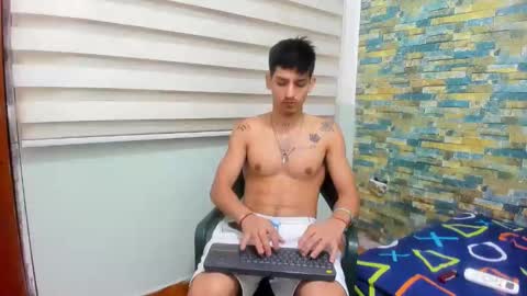 Snapshot of maaster420 chatting on February 2025 01:11:02 PM itgram pezlo josue online show from February 2025 01:11:02 PM
