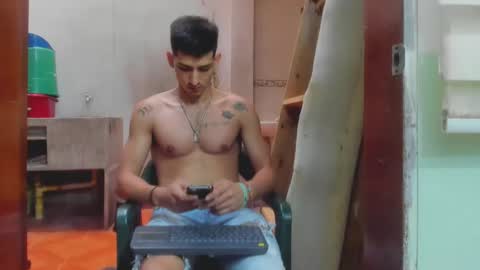 Snapshot of maaster420 chatting on February 2025 12:06:02 PM itgram pezlo josue online show from February 2025 12:06:02 PM