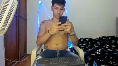 Snapshot of maaster420 chatting on October 2025 09:02:01 PM itgram pezlo josue online show from October 2025 09:02:01 PM