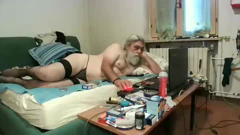 maax1970 online show from October 2025 09:29:01 AM