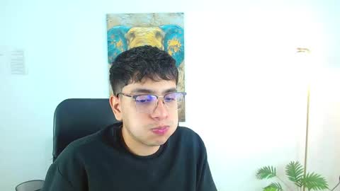 Snapshot of maax_18 chatting on March 2026 01:50:02 PM Max online show from March 2026 01:50:02 PM