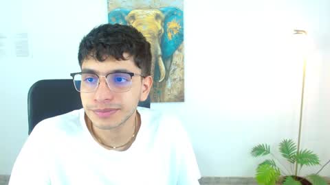 Snapshot of maax_18 chatting on March 2026 02:39:02 PM Max online show from March 2026 02:39:02 PM