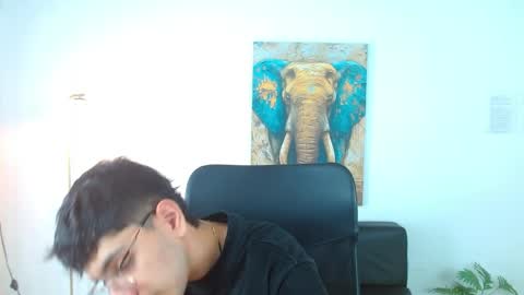 Snapshot of maax_18 chatting on March 2026 02:06:02 PM Max online show from March 2026 02:06:02 PM