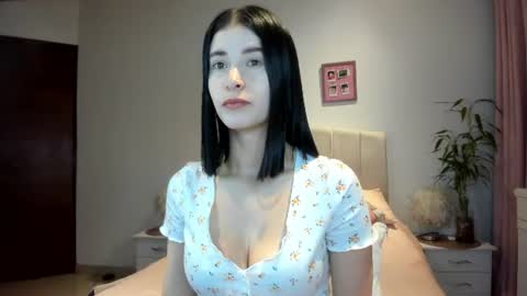 Snapshot of macarena_vallejo_ chatting on June 2026 03:02:01 AM Macarena online show from June 2026 03:02:01 AM
