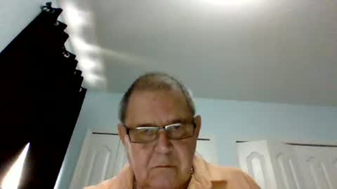 Snapshot of machet1 chatting on June 2026 03:27:01 PM machet1 online show from June 2026 03:27:01 PM