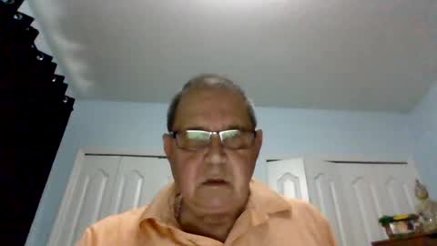 Snapshot of machet1 chatting on June 2026 10:51:01 AM machet1 online show from June 2026 10:51:01 AM