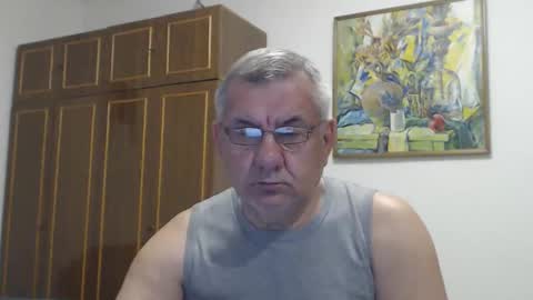 Macho online show from October 2025 04:05:02 PM