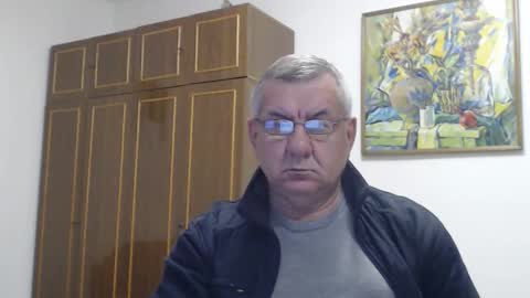 Macho online show from November 2025 03:34:01 PM