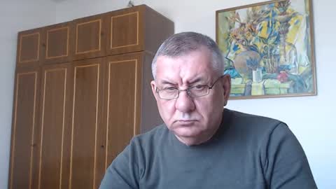 Macho online show from April 2026 01:00:02 PM