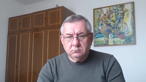 Snapshot of machomale3 chatting on April 2026 12:22:02 PM Macho online show from April 2026 12:22:02 PM