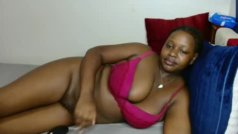 Snapshot of macie_smith chatting on April 2026 07:33:02 AM smith online show from April 2026 07:33:02 AM