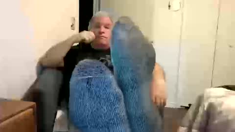 mackdocc001 online show from October 2025 04:07:02 PM