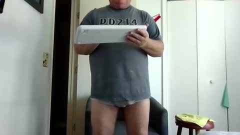 mackdocc001 online show from November 2025 03:49:01 PM