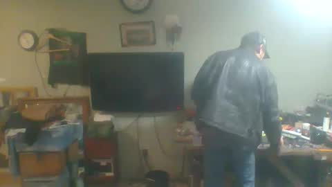 mackdog1369 online show from December 2024 10:48:01 AM