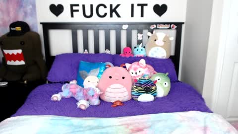 Mackenzie Wolfe online show from January 2025 07:32:02 AM