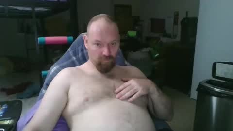 Snapshot of mackhere4u chatting on April 2026 03:42:01 AM mackhere4u online show from April 2026 03:42:01 AM