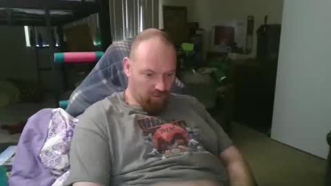 Snapshot of mackhere4u chatting on April 2026 12:12:01 AM mackhere4u online show from April 2026 12:12:01 AM