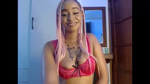queency online show from May 2026 08:42:01 AM