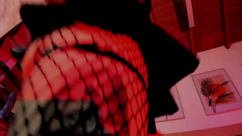 Snapshot of madame_ibby chatting on April 2026 02:33:01 PM madame ibby online show from April 2026 02:33:01 PM