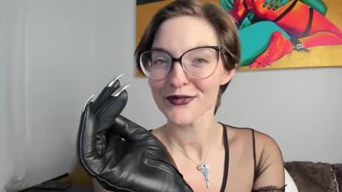 Madam Mezusa online show from January 2025 12:51:02 AM