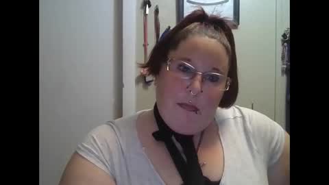 madampumkin online show from April 2026 03:17:01 AM