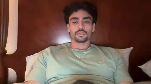 maddaewg101 online show from November 2025 06:13:02 AM