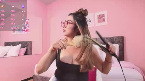 Maddie online show from November 2025 08:40:02 PM