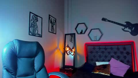 Maddie online show from March 2025 08:53:02 PM