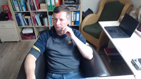 Snapshot of maddmax8 chatting on May 2026 12:10:02 PM Mad4You online show from May 2026 12:10:02 PM
