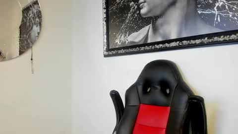 Snapshot of maddox_santana chatting on February 2025 11:36:02 PM Maddox Santana online show from February 2025 11:36:02 PM