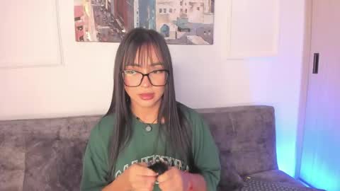Snapshot of maddy_brooks chatting on May 2026 01:01:02 AM Maddy online show from May 2026 01:01:02 AM