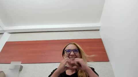 Snapshot of maddy_cartter chatting on March 2026 11:15:02 AM maddy cartter online show from March 2026 11:15:02 AM