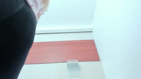 Snapshot of maddy_cartter chatting on March 2026 11:24:01 AM maddy cartter online show from March 2026 11:24:01 AM