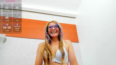 Snapshot of maddy_cartter chatting on May 2026 04:04:02 PM maddy cartter online show from May 2026 04:04:02 PM